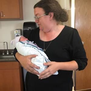 Meet your Posher, Crystal